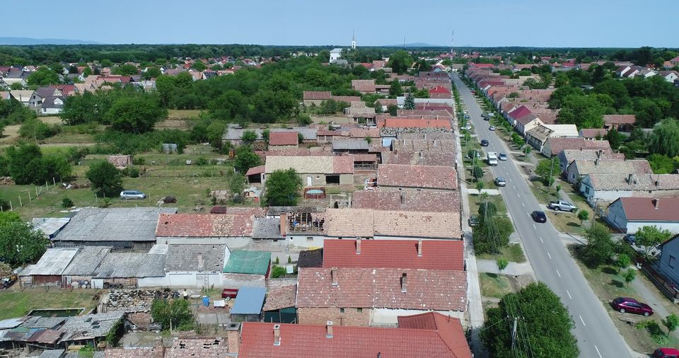 Ott voltunk, bővebben majd ha hazaérünk!
 







Viharkárok Sellyén
 Ezen a m...